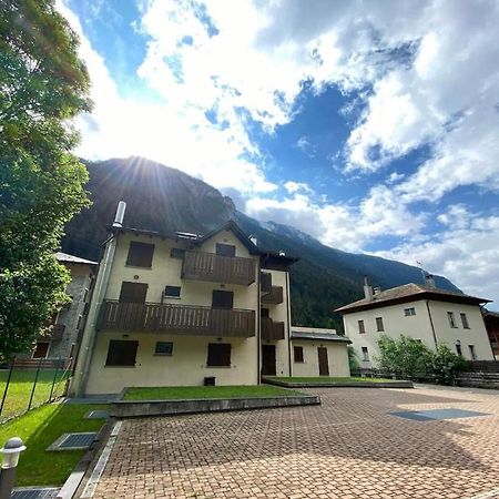 Bianchina - Bilocale Con Giardino Privato Apartment Valdisotto Exterior foto